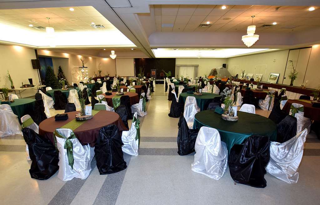 Lakeland Inn Hotel Cold Lake Servizi foto