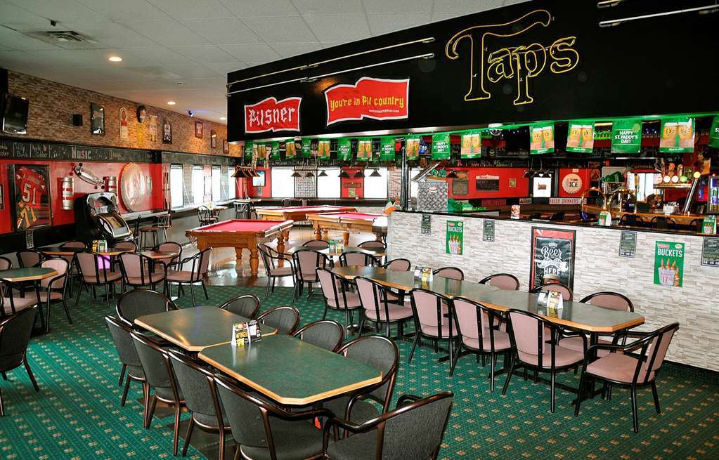 Lakeland Inn Hotel Cold Lake Ristorante foto