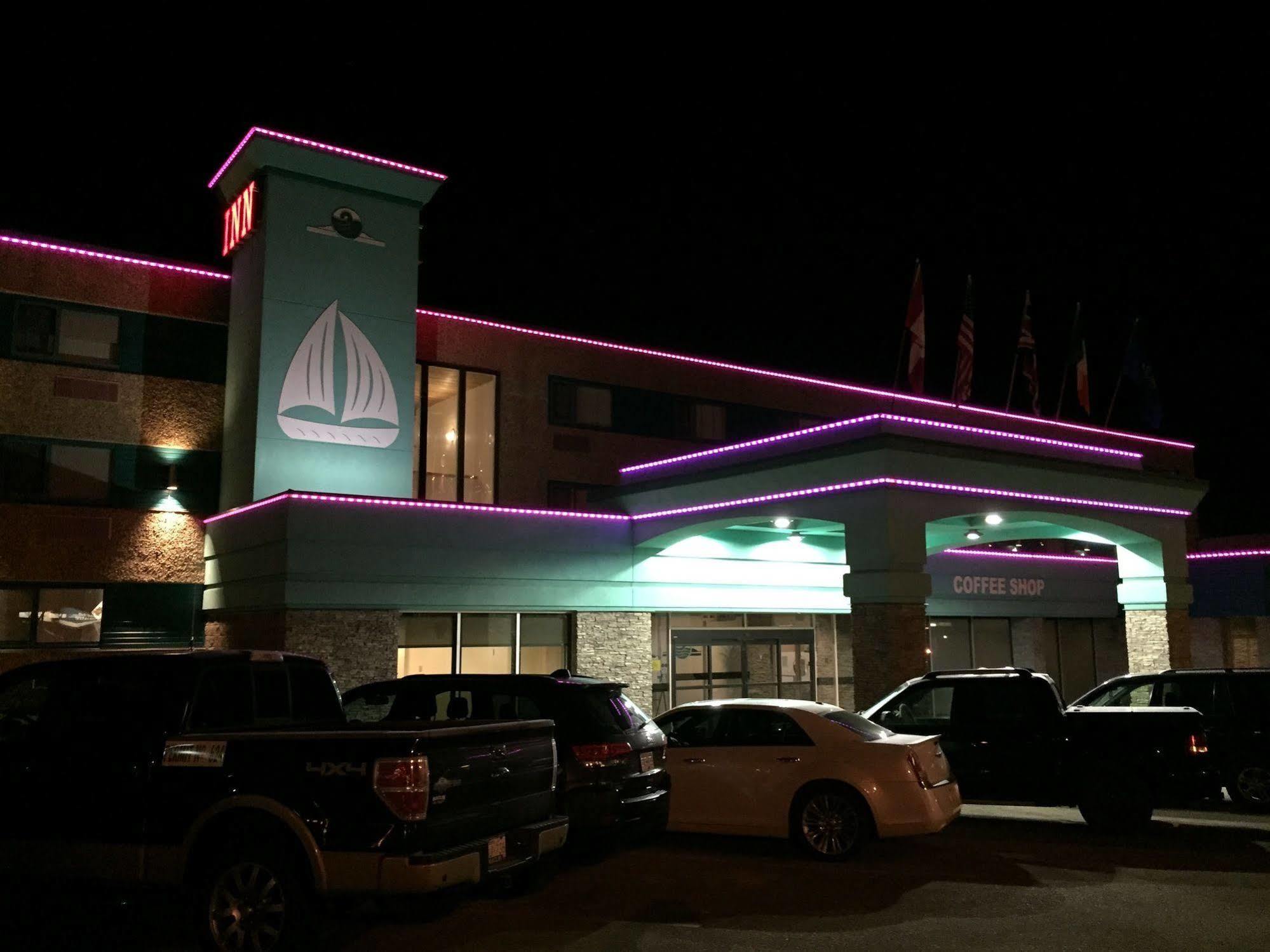 Lakeland Inn Hotel Cold Lake Esterno foto