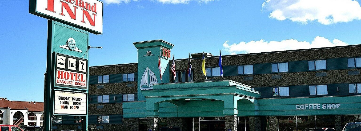 Lakeland Inn Hotel Cold Lake Esterno foto